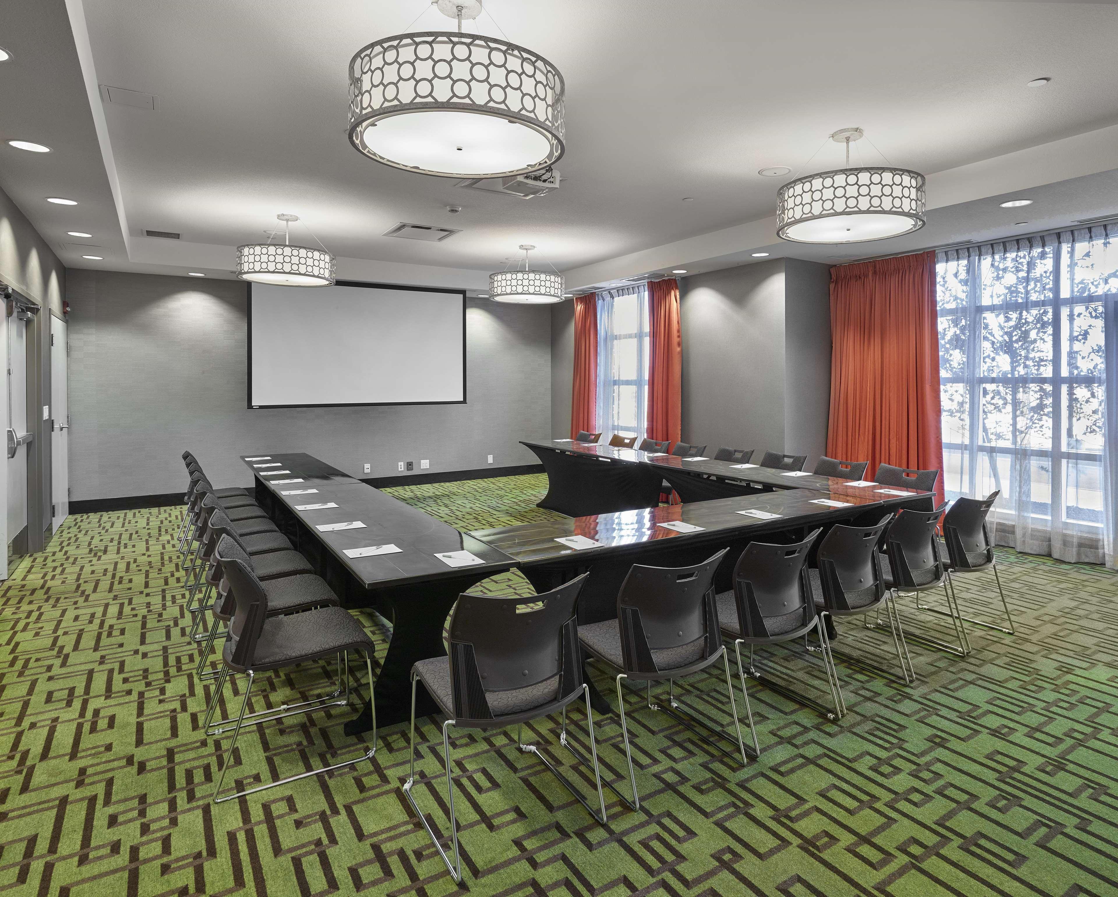 Hampton Inn By Hilton Calgary Airport North Ngoại thất bức ảnh